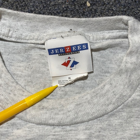 vintage Anvil Tee - Picture 2 of 4